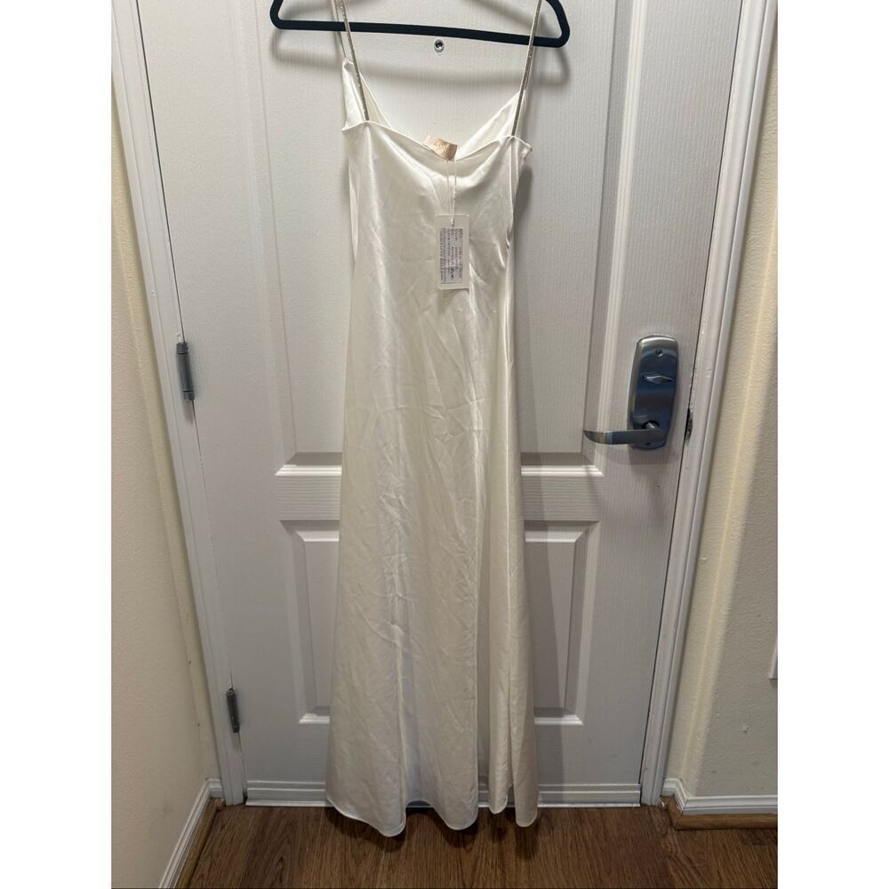 GIGII'S Women's Aure Shine Maxi Dress Bridal White size S Preloved - Picture 4 of 5